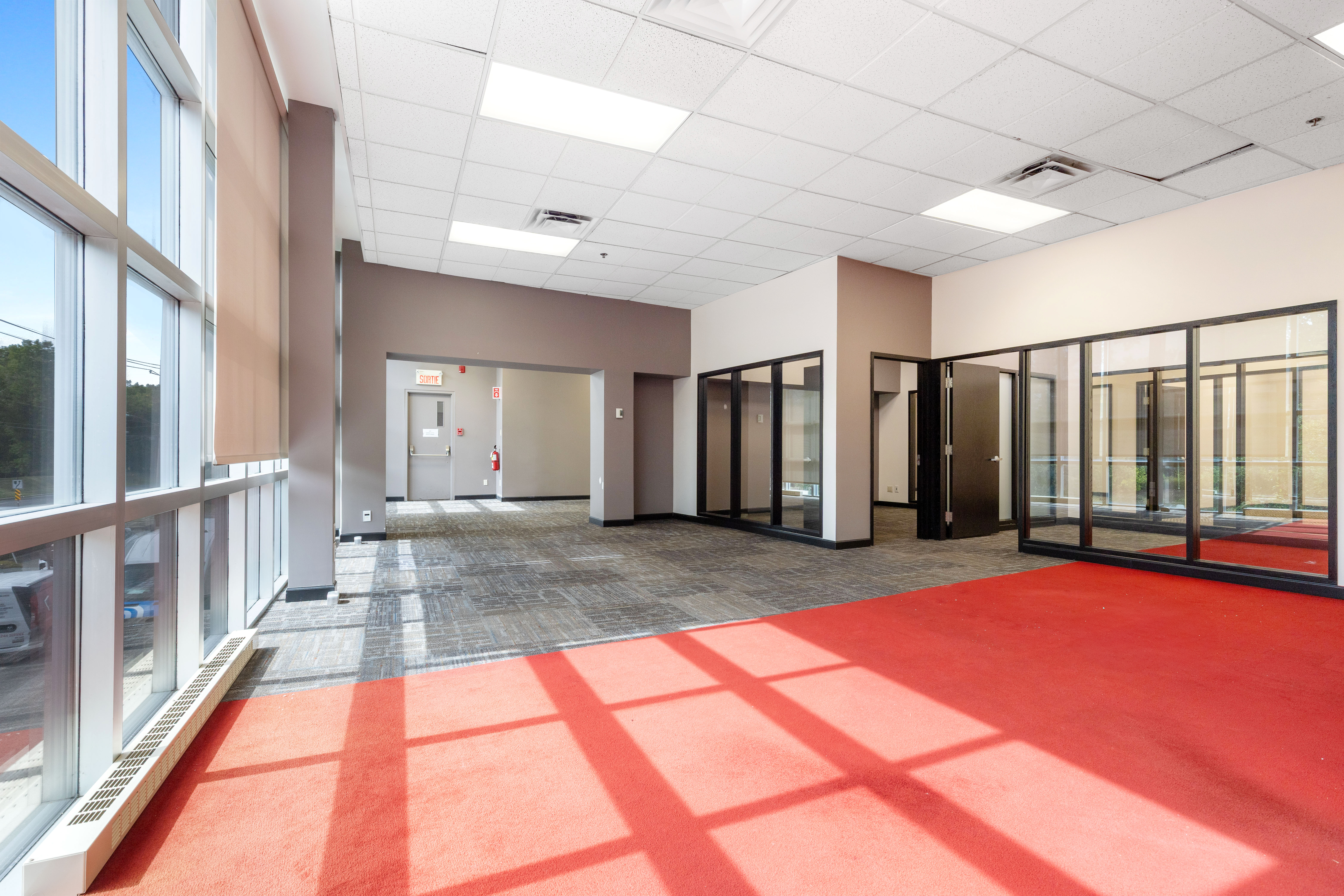 07877 Jean Paul Vincent Local 0877-200 Longueuil.jpg
